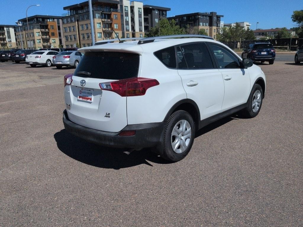2013 WHITE Toyota RAV4 LE (JTMBFREV1D5) with an 4 Cyl, 2.5L engine, Automatic transmission, located at 10890 W. Colfax Ave., Lakewood, CO, 80215, (303) 274-7692, 39.739914, -105.120132- Photo#4