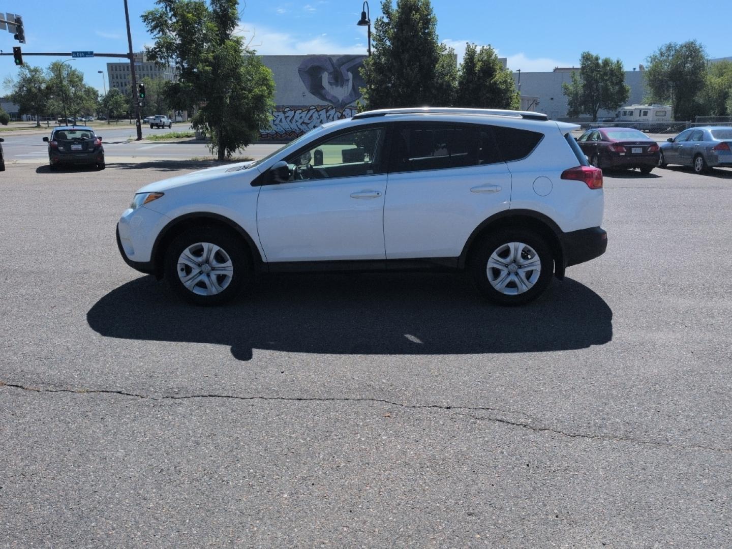 2013 WHITE Toyota RAV4 LE (JTMBFREV1D5) with an 4 Cyl, 2.5L engine, Automatic transmission, located at 10890 W. Colfax Ave., Lakewood, CO, 80215, (303) 274-7692, 39.739914, -105.120132- Photo#7