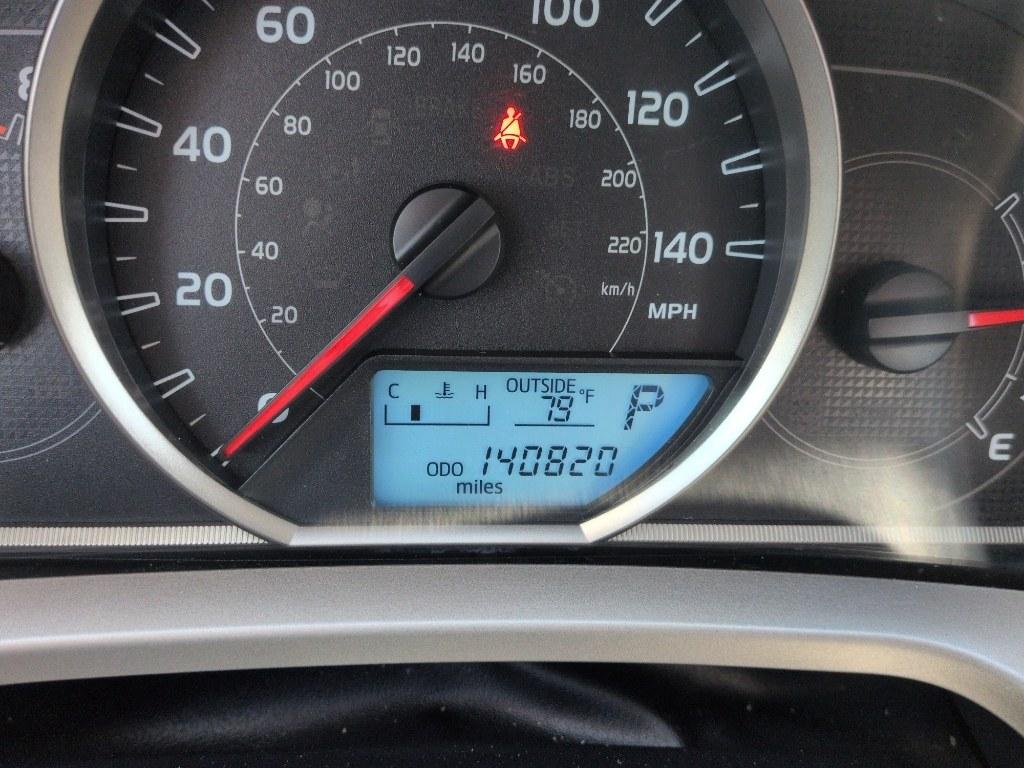 2013 WHITE Toyota RAV4 LE (JTMBFREV1D5) with an 4 Cyl, 2.5L engine, Automatic transmission, located at 10890 W. Colfax Ave., Lakewood, CO, 80215, (303) 274-7692, 39.739914, -105.120132- Photo#14
