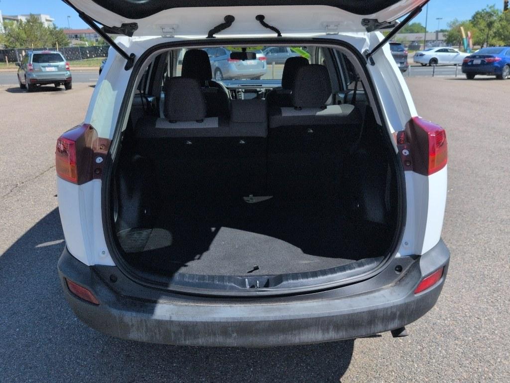 2013 WHITE Toyota RAV4 LE (JTMBFREV1D5) with an 4 Cyl, 2.5L engine, Automatic transmission, located at 10890 W. Colfax Ave., Lakewood, CO, 80215, (303) 274-7692, 39.739914, -105.120132- Photo#21