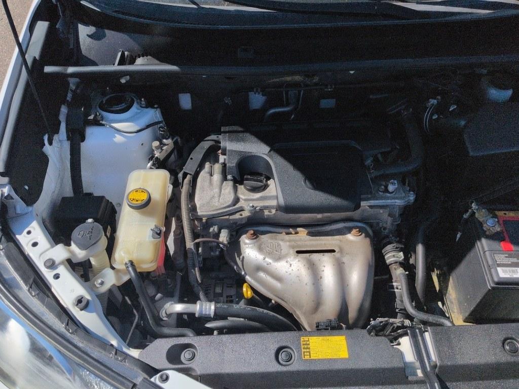 2013 WHITE Toyota RAV4 LE (JTMBFREV1D5) with an 4 Cyl, 2.5L engine, Automatic transmission, located at 10890 W. Colfax Ave., Lakewood, CO, 80215, (303) 274-7692, 39.739914, -105.120132- Photo#23