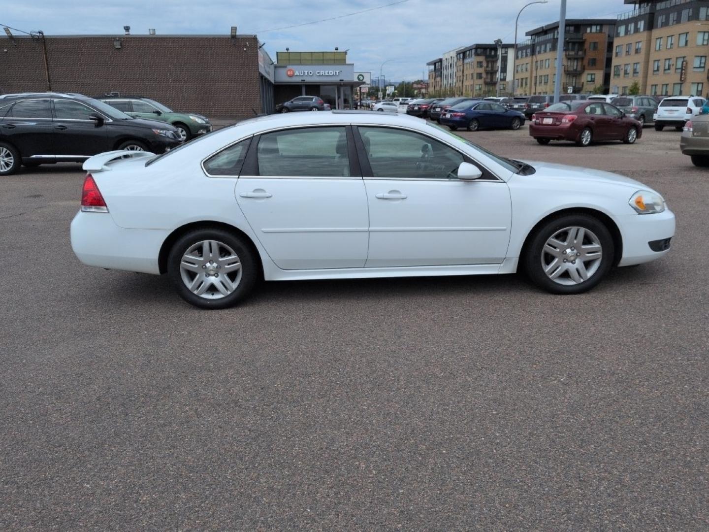 2011 WHITE Chevrolet Impala LT (2G1WB5EK9B1) with an V6, 3.5L engine, Automatic transmission, located at 10890 W. Colfax Ave., Lakewood, CO, 80215, (303) 274-7692, 39.739914, -105.120132- Photo#3