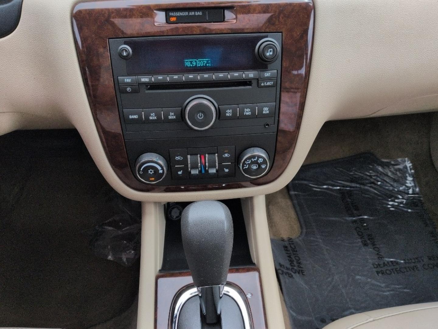 2011 WHITE Chevrolet Impala LT (2G1WB5EK9B1) with an V6, 3.5L engine, Automatic transmission, located at 10890 W. Colfax Ave., Lakewood, CO, 80215, (303) 274-7692, 39.739914, -105.120132- Photo#11