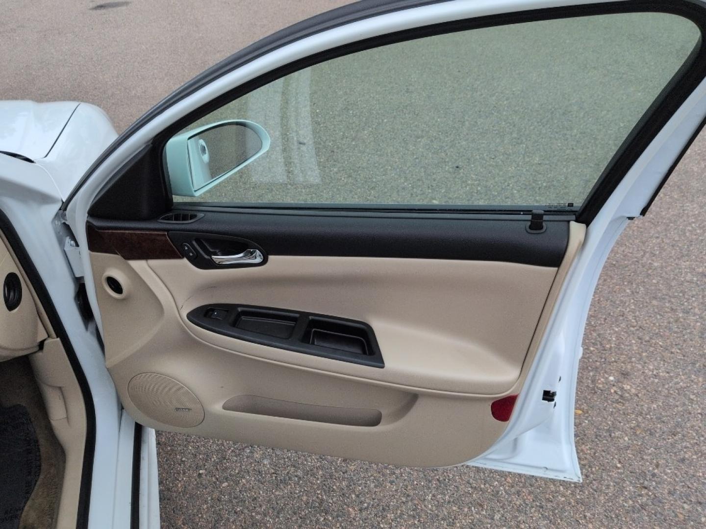 2011 WHITE Chevrolet Impala LT (2G1WB5EK9B1) with an V6, 3.5L engine, Automatic transmission, located at 10890 W. Colfax Ave., Lakewood, CO, 80215, (303) 274-7692, 39.739914, -105.120132- Photo#13