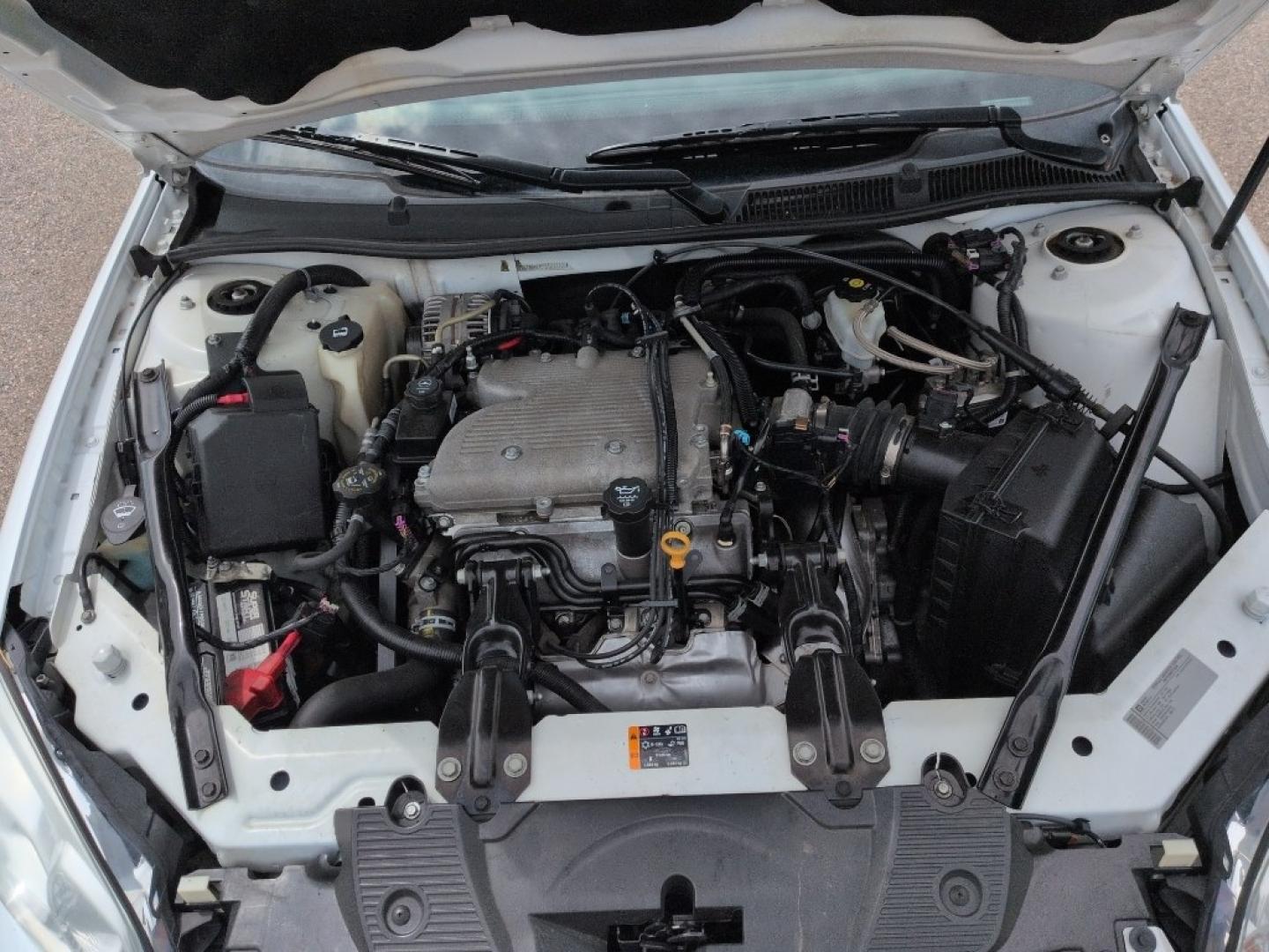 2011 WHITE Chevrolet Impala LT (2G1WB5EK9B1) with an V6, 3.5L engine, Automatic transmission, located at 10890 W. Colfax Ave., Lakewood, CO, 80215, (303) 274-7692, 39.739914, -105.120132- Photo#21