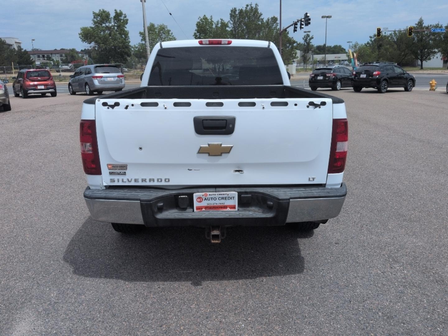 2008 WHITE Chevrolet Silverado WORK TRUCK EXT. CAB (2GCEK190281) with an V8, 5.3L engine, Automatic transmission, located at 10890 W. Colfax Ave., Lakewood, CO, 80215, (303) 274-7692, 39.739914, -105.120132- Photo#5