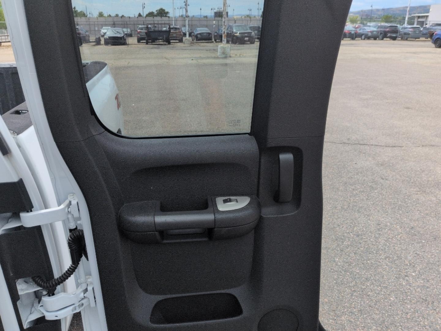 2008 WHITE Chevrolet Silverado WORK TRUCK EXT. CAB (2GCEK190281) with an V8, 5.3L engine, Automatic transmission, located at 10890 W. Colfax Ave., Lakewood, CO, 80215, (303) 274-7692, 39.739914, -105.120132- Photo#17
