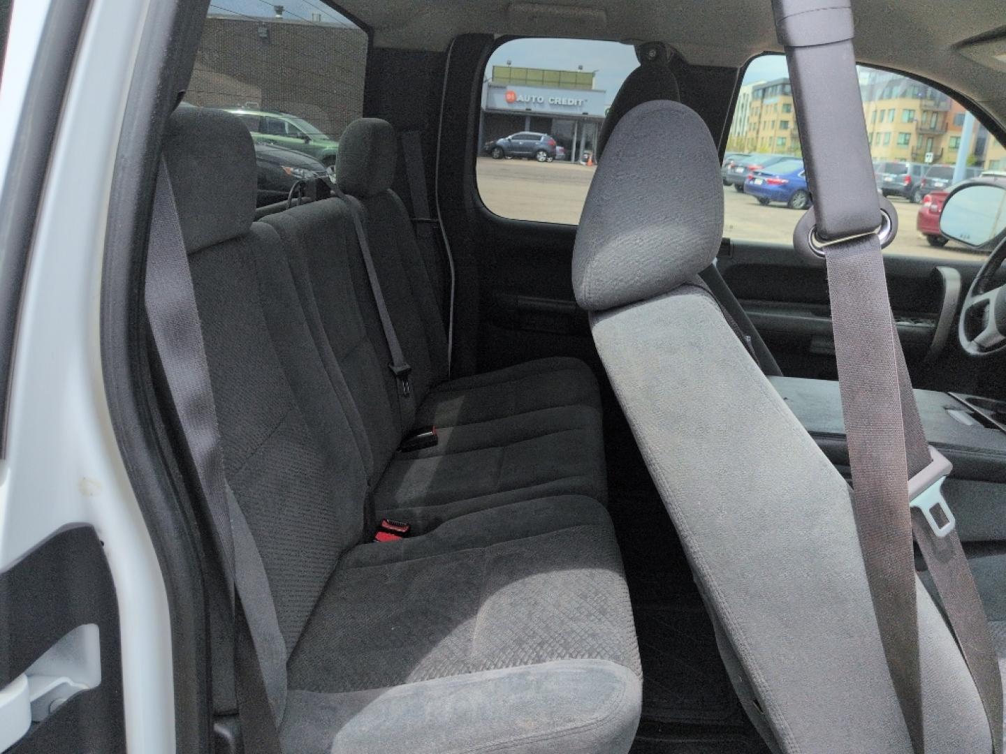 2008 WHITE Chevrolet Silverado WORK TRUCK EXT. CAB (2GCEK190281) with an V8, 5.3L engine, Automatic transmission, located at 10890 W. Colfax Ave., Lakewood, CO, 80215, (303) 274-7692, 39.739914, -105.120132- Photo#20