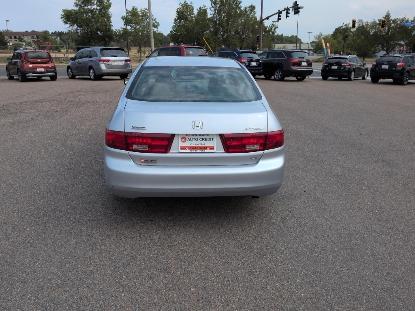 2005 SILVER Honda Accord LX (1HGCM56445A) with an 4 Cyl, 2.4L engine, Automatic transmission, located at 10890 W. Colfax Ave., Lakewood, CO, 80215, (303) 274-7692, 39.739914, -105.120132- Photo#5