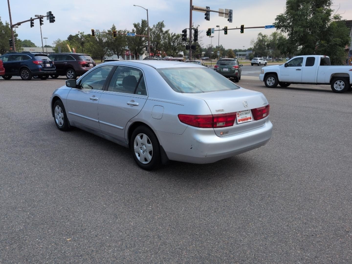 2005 SILVER Honda Accord LX (1HGCM56445A) with an 4 Cyl, 2.4L engine, Automatic transmission, located at 10890 W. Colfax Ave., Lakewood, CO, 80215, (303) 274-7692, 39.739914, -105.120132- Photo#6