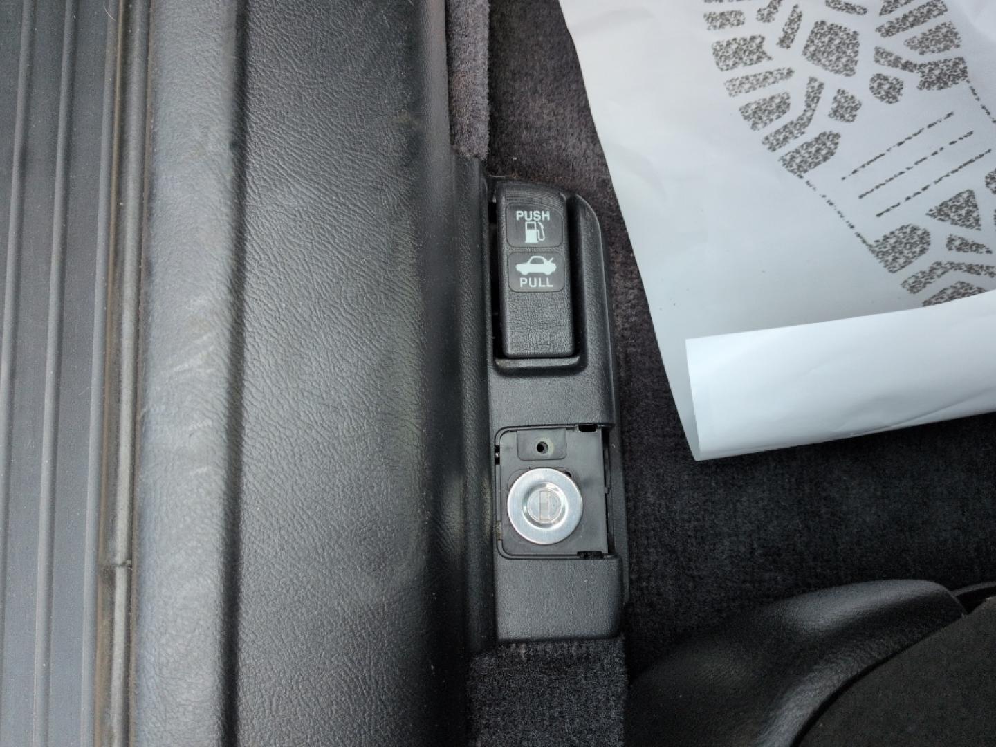 2005 SILVER Honda Accord LX (1HGCM56445A) with an 4 Cyl, 2.4L engine, Automatic transmission, located at 10890 W. Colfax Ave., Lakewood, CO, 80215, (303) 274-7692, 39.739914, -105.120132- Photo#14
