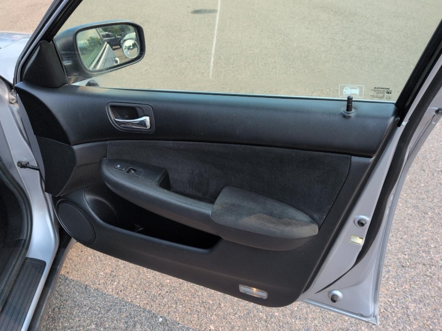 2005 SILVER Honda Accord LX (1HGCM56445A) with an 4 Cyl, 2.4L engine, Automatic transmission, located at 10890 W. Colfax Ave., Lakewood, CO, 80215, (303) 274-7692, 39.739914, -105.120132- Photo#17