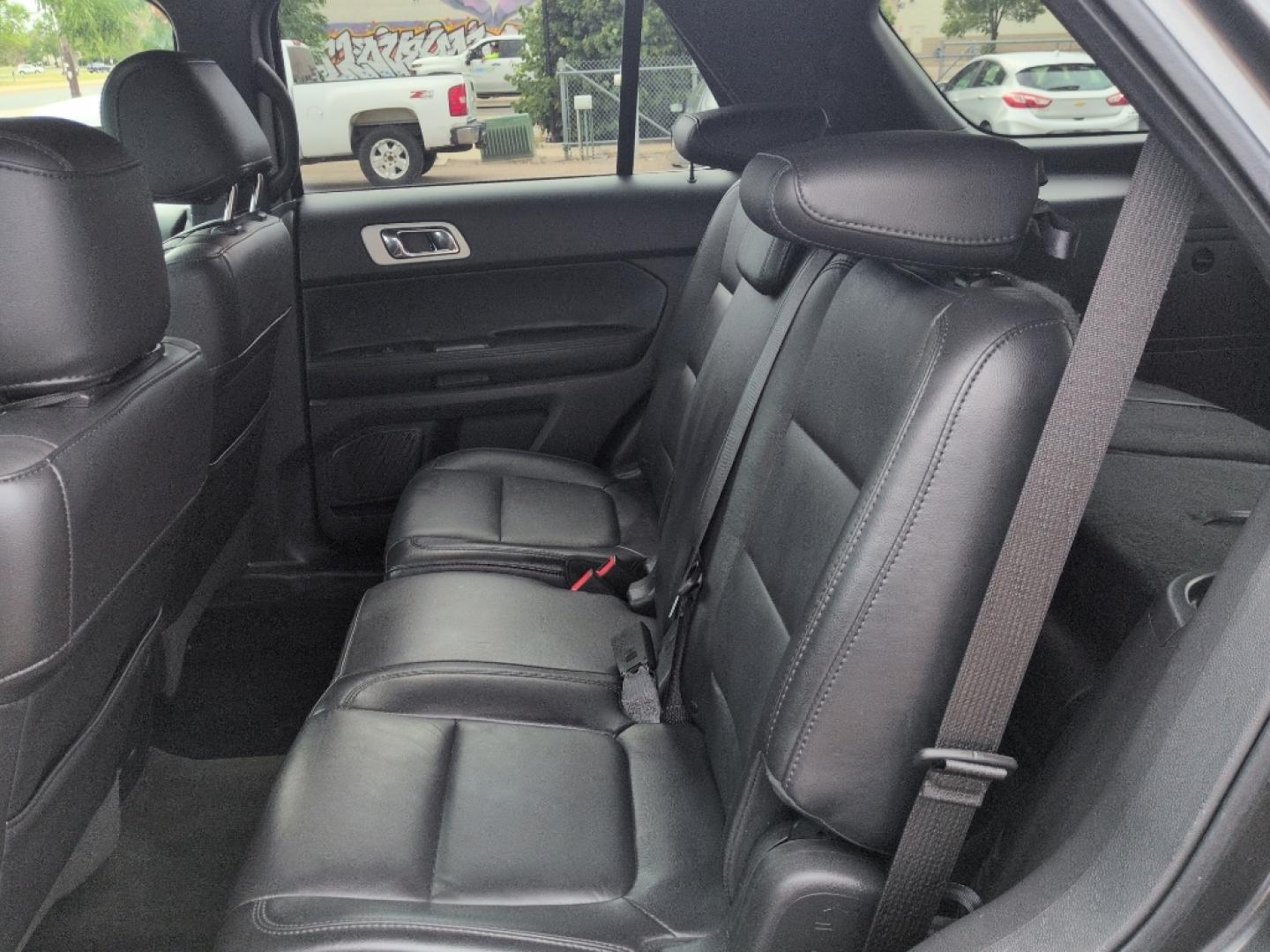 2015 GRAY Ford Explorer XLT (1FM5K8D84FG) with an V6, 3.5L engine, Automatic transmission, located at 10890 W. Colfax Ave., Lakewood, CO, 80215, (303) 274-7692, 39.739914, -105.120132- Photo#18
