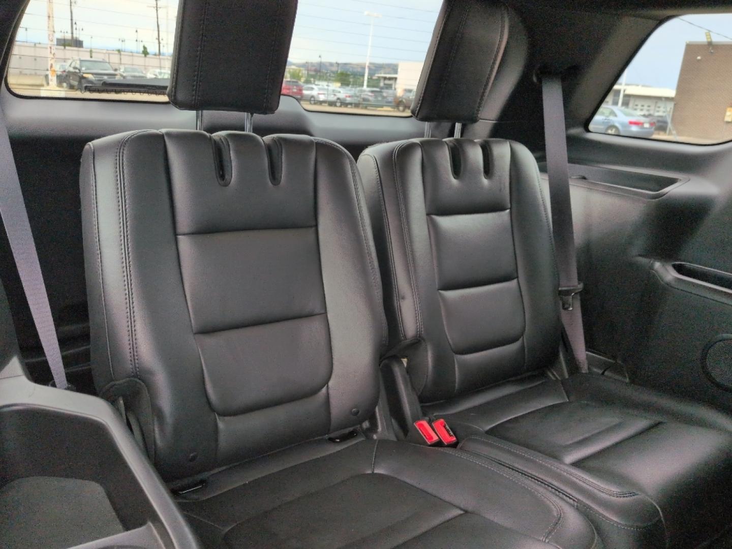 2015 GRAY Ford Explorer XLT (1FM5K8D84FG) with an V6, 3.5L engine, Automatic transmission, located at 10890 W. Colfax Ave., Lakewood, CO, 80215, (303) 274-7692, 39.739914, -105.120132- Photo#21