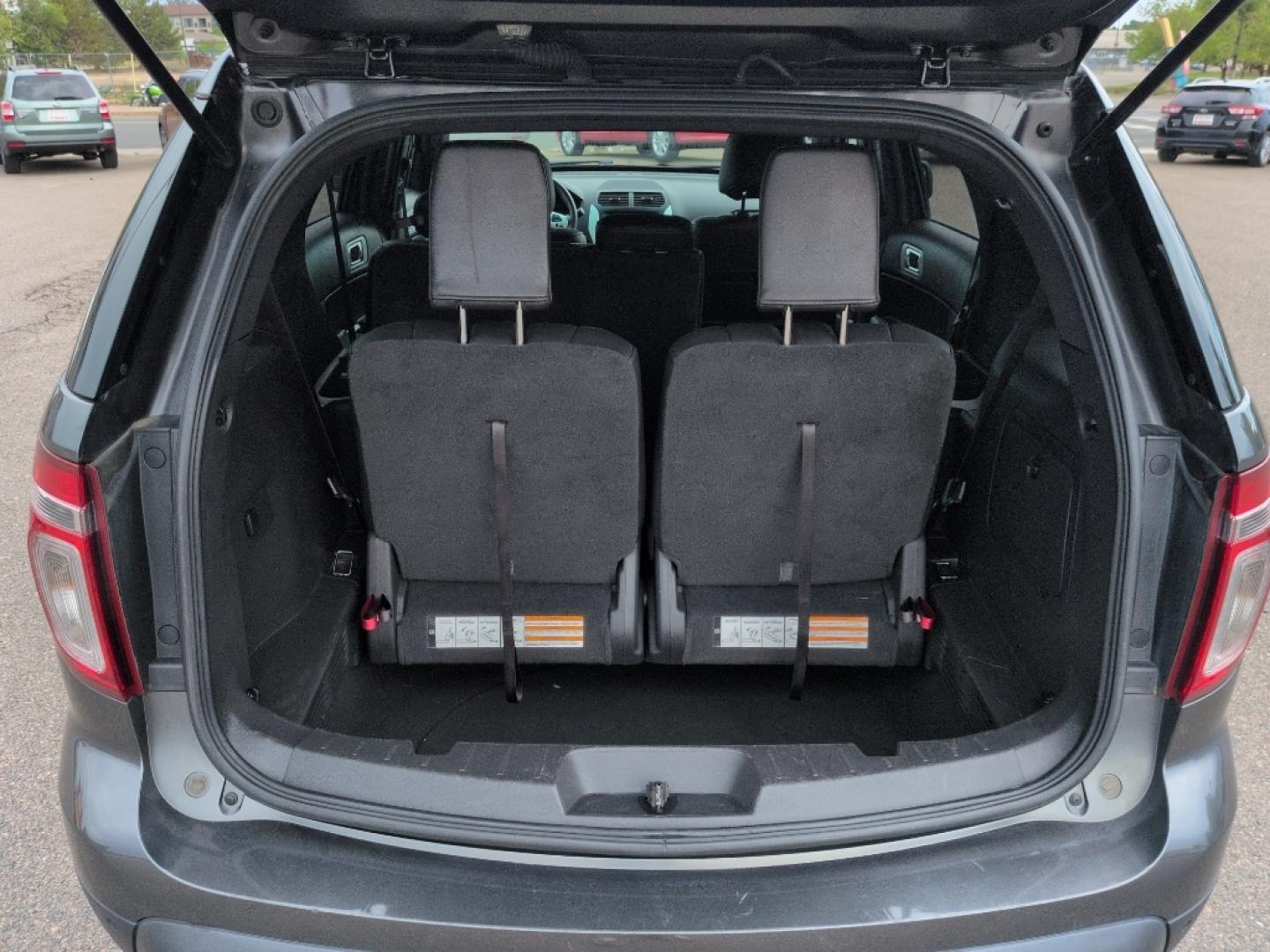 2015 GRAY Ford Explorer XLT (1FM5K8D84FG) with an V6, 3.5L engine, Automatic transmission, located at 10890 W. Colfax Ave., Lakewood, CO, 80215, (303) 274-7692, 39.739914, -105.120132- Photo#22
