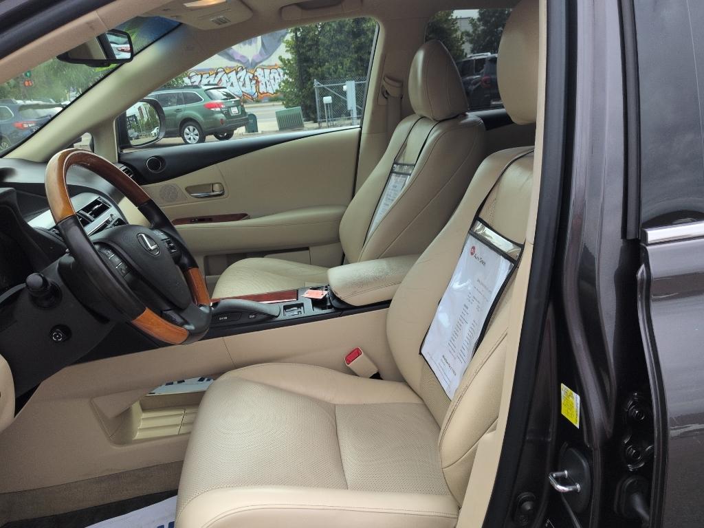 2010 GRAY Lexus RX 350 Base (2T2BK1BA6AC) with an V6, 3.5L engine, Automatic transmission, located at 10890 W. Colfax Ave., Lakewood, CO, 80215, (303) 274-7692, 39.739914, -105.120132- Photo#9