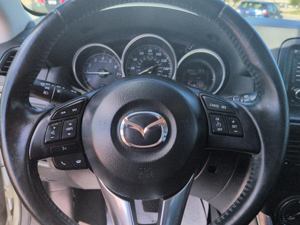 2014 WHITE Mazda CX-5 Touring (JM3KE2CY6E0) with an 4 Cyl, 2.5L engine, Automatic transmission, located at 10890 W. Colfax Ave., Lakewood, CO, 80215, (303) 274-7692, 39.739914, -105.120132- Photo#11