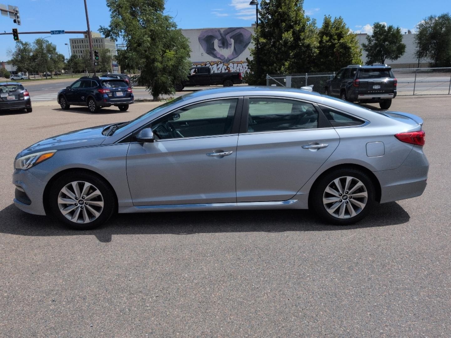 2015 GRAY Hyundai Sonata SPORT (5NPE34AF7FH) with an 4 Cyl, 2.4L engine, Automatic transmission, located at 10890 W. Colfax Ave., Lakewood, CO, 80215, (303) 274-7692, 39.739914, -105.120132- Photo#7