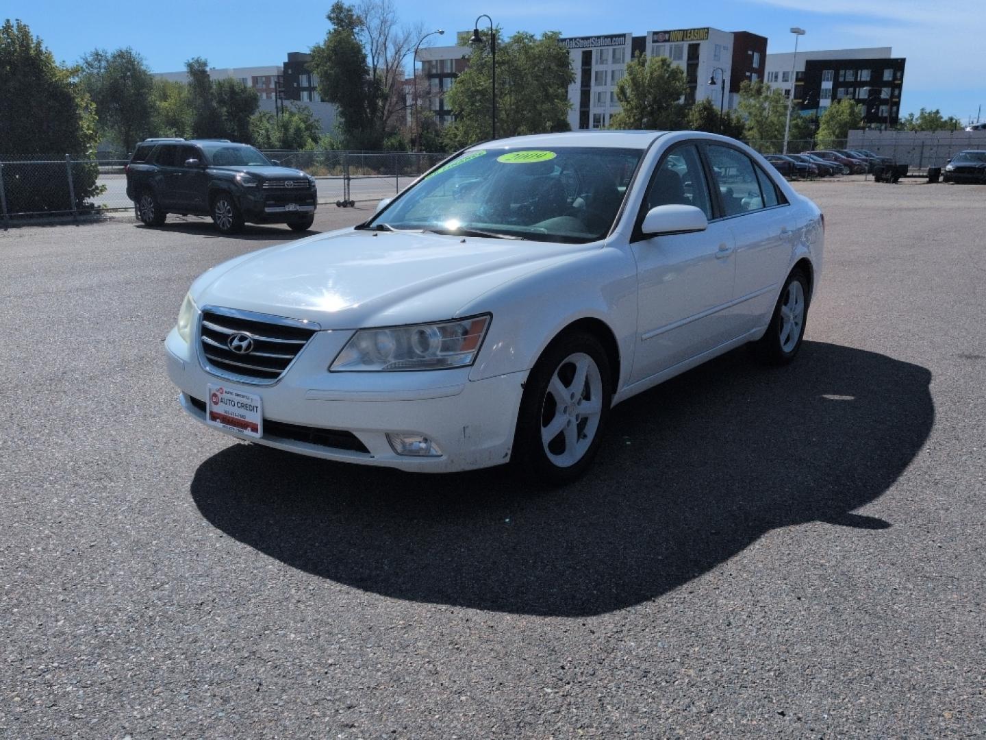 2009 WHITE Hyundai Sonata LIMITED V6 (5NPEU46FX9H) with an V6, 3.3L engine, Automatic transmission, located at 10890 W. Colfax Ave., Lakewood, CO, 80215, (303) 274-7692, 39.739914, -105.120132- Photo#0