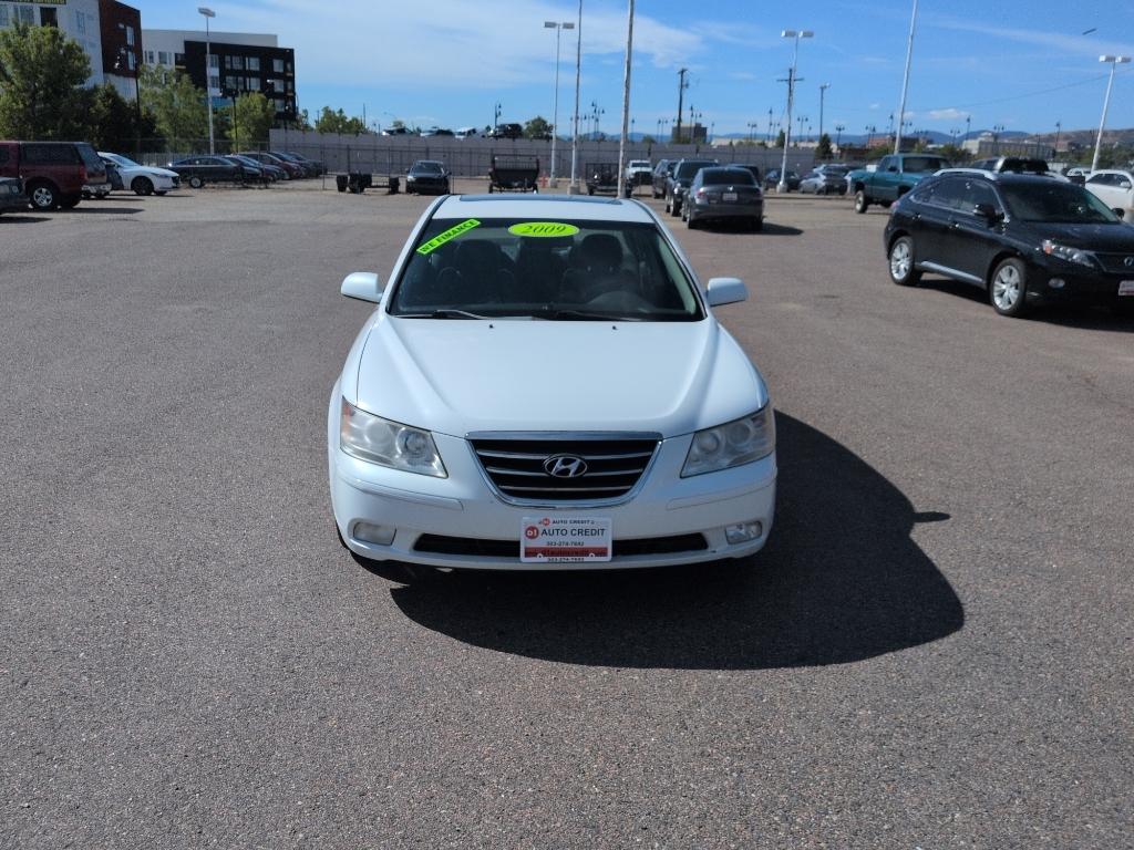 2009 WHITE Hyundai Sonata LIMITED V6 (5NPEU46FX9H) with an V6, 3.3L engine, Automatic transmission, located at 10890 W. Colfax Ave., Lakewood, CO, 80215, (303) 274-7692, 39.739914, -105.120132- Photo#1