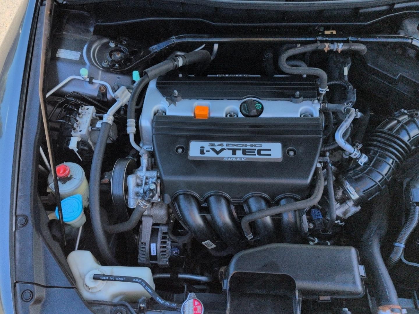 2008 GRAY Honda Accord EX-L (1HGCP26838A) with an 4 Cyl, 2.4L engine, Automatic transmission, located at 10890 W. Colfax Ave., Lakewood, CO, 80215, (303) 274-7692, 39.739914, -105.120132- Photo#23