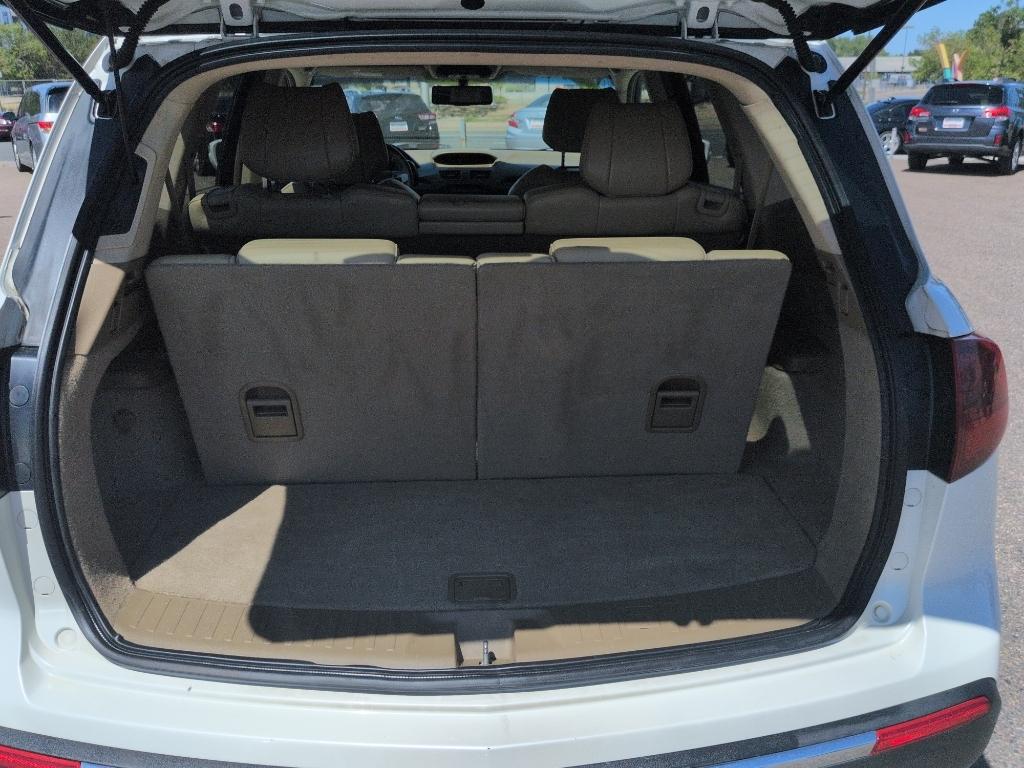 2013 WHITE Acura MDX Base (2HNYD2H20DH) with an V6, 3.7L engine, Automatic transmission, located at 10890 W. Colfax Ave., Lakewood, CO, 80215, (303) 274-7692, 39.739914, -105.120132- Photo#22
