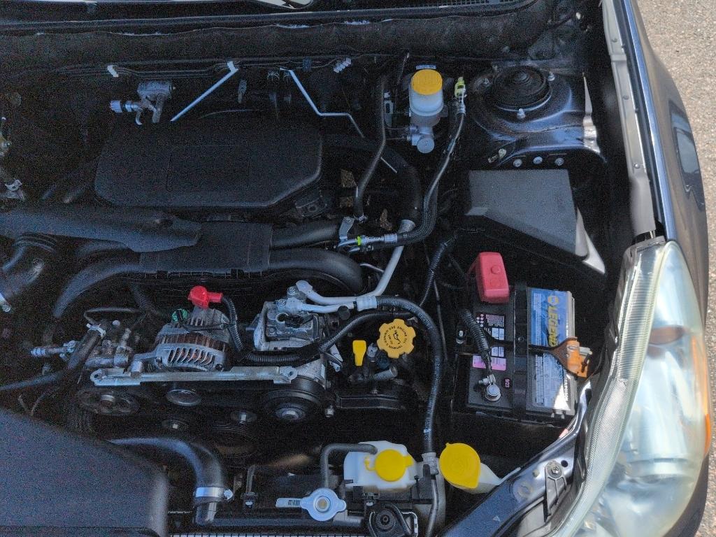 2010 GRAY Subaru Outback Premium (4S4BRCCCXA3) with an 4 Cyl, 2.5L engine, Automatic transmission, located at 10890 W. Colfax Ave., Lakewood, CO, 80215, (303) 274-7692, 39.739914, -105.120132- Photo#24
