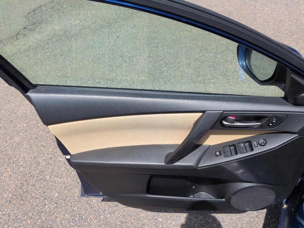 2012 BLUE Mazda Mazda3 i Touring w/SKYACTIV-G (JM1BL1L72C1) with an 4 Cyl, 2.0L engine, Automatic transmission, located at 10890 W. Colfax Ave., Lakewood, CO, 80215, (303) 274-7692, 39.739914, -105.120132- Photo#8