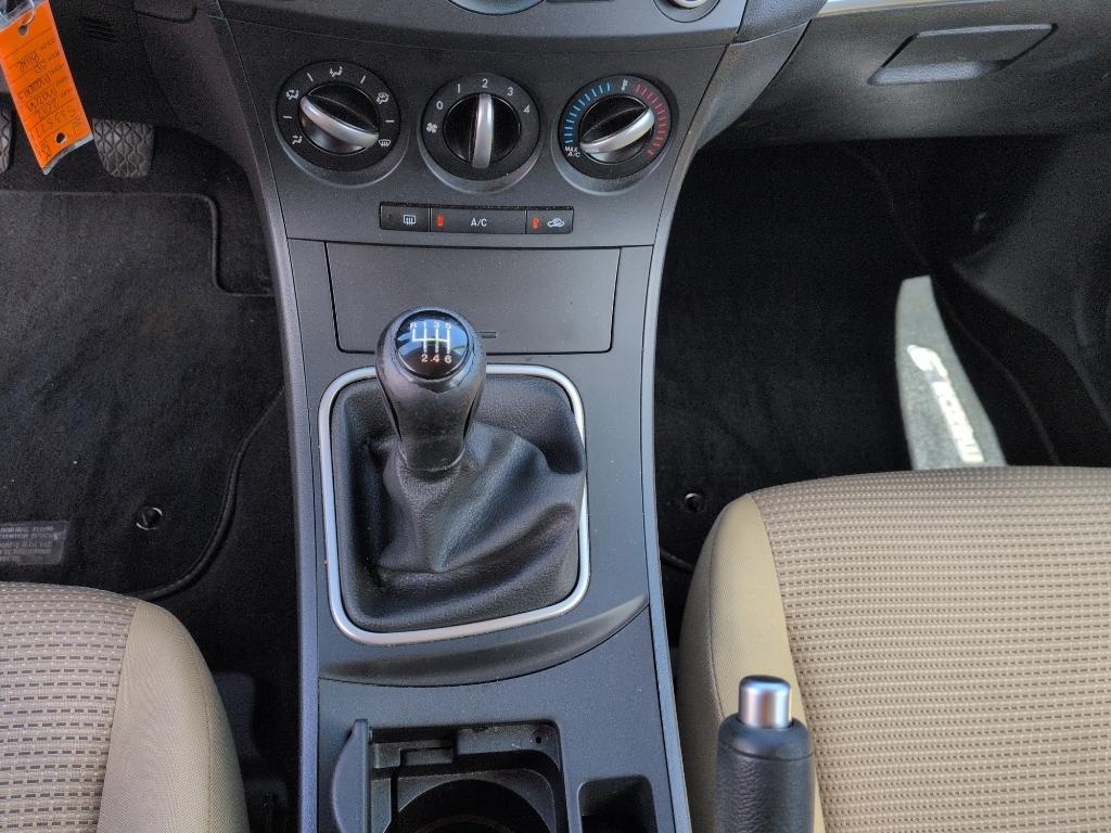 2012 BLUE Mazda Mazda3 i Touring w/SKYACTIV-G (JM1BL1L72C1) with an 4 Cyl, 2.0L engine, Automatic transmission, located at 10890 W. Colfax Ave., Lakewood, CO, 80215, (303) 274-7692, 39.739914, -105.120132- Photo#13
