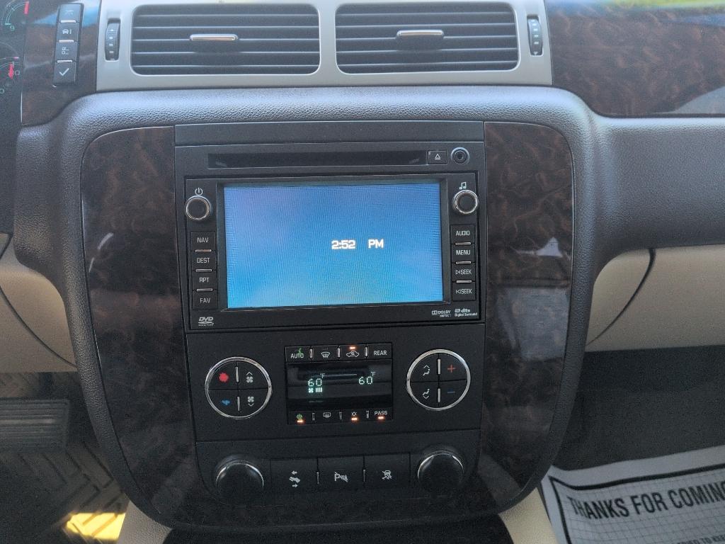 2010 RED GMC Yukon Denali (1GKUKEEF8AR) with an V8, 6.2L engine, Automatic transmission, located at 10890 W. Colfax Ave., Lakewood, CO, 80215, (303) 274-7692, 39.739914, -105.120132- Photo#12