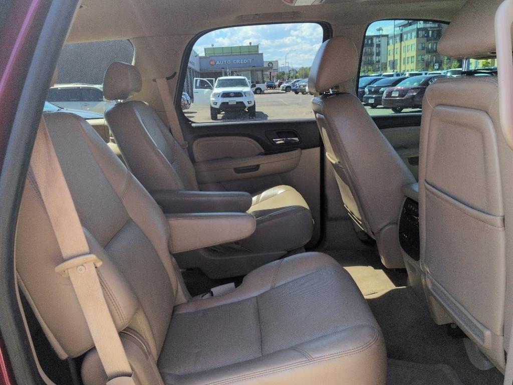 2010 RED GMC Yukon Denali (1GKUKEEF8AR) with an V8, 6.2L engine, Automatic transmission, located at 10890 W. Colfax Ave., Lakewood, CO, 80215, (303) 274-7692, 39.739914, -105.120132- Photo#19