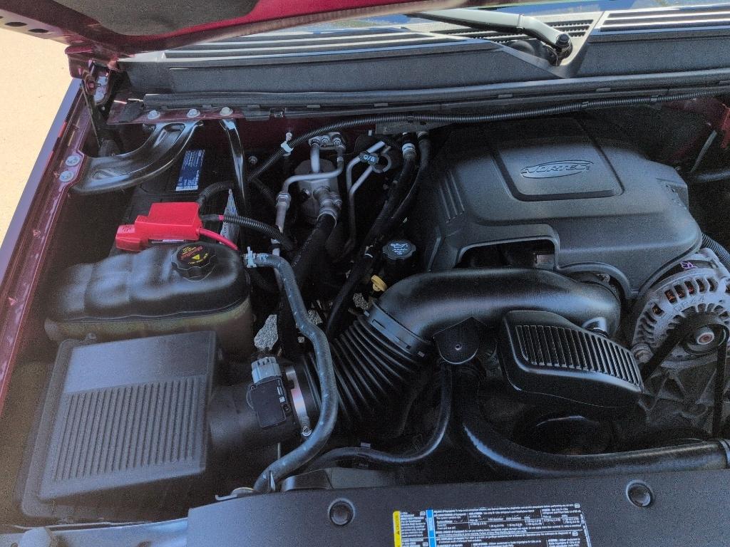 2010 RED GMC Yukon Denali (1GKUKEEF8AR) with an V8, 6.2L engine, Automatic transmission, located at 10890 W. Colfax Ave., Lakewood, CO, 80215, (303) 274-7692, 39.739914, -105.120132- Photo#23