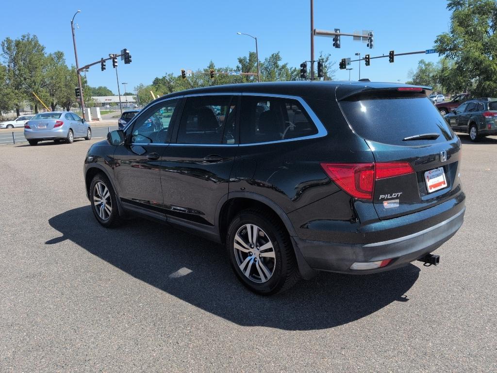 2016 GREEN Honda Pilot EXL (5FNYF6H59GB) with an V6, 3.5L engine, Automatic transmission, located at 10890 W. Colfax Ave., Lakewood, CO, 80215, (303) 274-7692, 39.739914, -105.120132- Photo#6