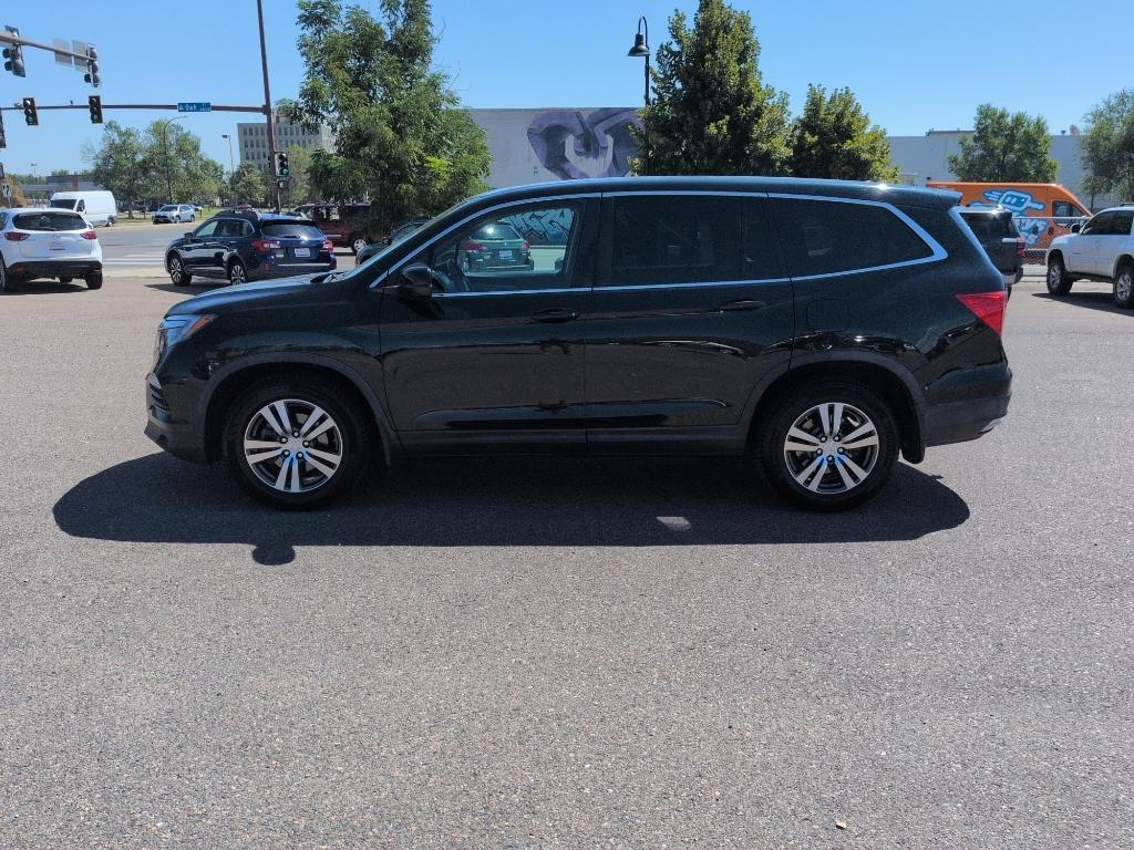 2016 GREEN Honda Pilot EXL (5FNYF6H59GB) with an V6, 3.5L engine, Automatic transmission, located at 10890 W. Colfax Ave., Lakewood, CO, 80215, (303) 274-7692, 39.739914, -105.120132- Photo#7