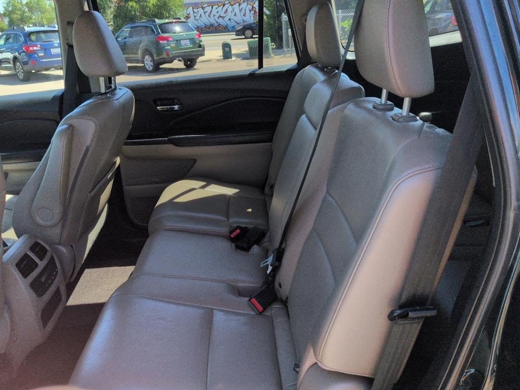 2016 GREEN Honda Pilot EXL (5FNYF6H59GB) with an V6, 3.5L engine, Automatic transmission, located at 10890 W. Colfax Ave., Lakewood, CO, 80215, (303) 274-7692, 39.739914, -105.120132- Photo#18