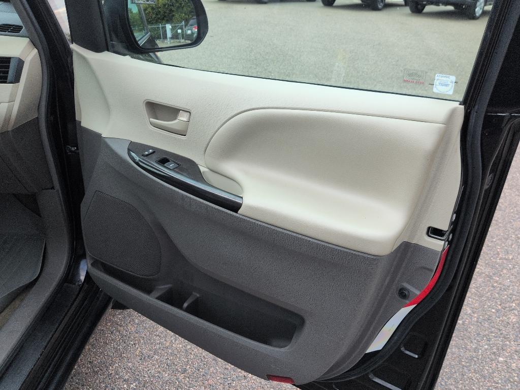 2011 BLACK Toyota Sienna LE 8-PASS V6 (5TDKK3DC7BS) with an V6, 3.5L engine, Automatic transmission, located at 10890 W. Colfax Ave., Lakewood, CO, 80215, (303) 274-7692, 39.739914, -105.120132- Photo#16