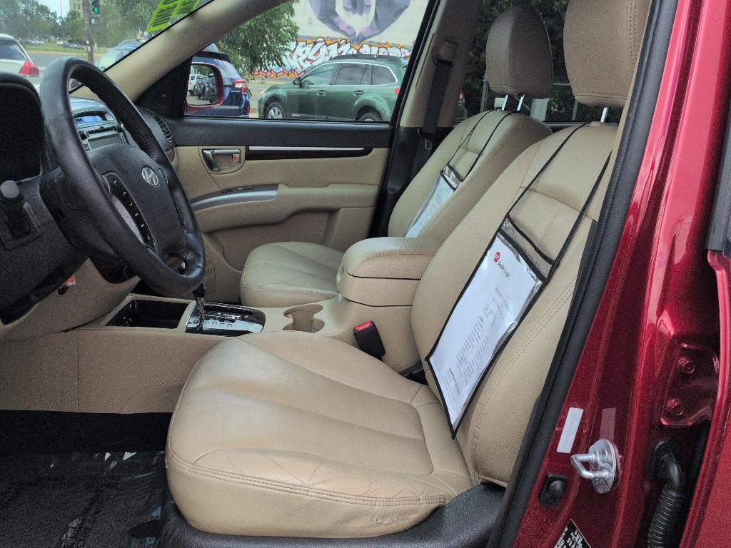 2012 red Hyundai Santa Fe LIMITED 3.5 FWD (5XYZK4AG3CG) with an V6, 3.5L engine, Automatic transmission, located at 10890 W. Colfax Ave., Lakewood, CO, 80215, (303) 274-7692, 39.739914, -105.120132- Photo#9