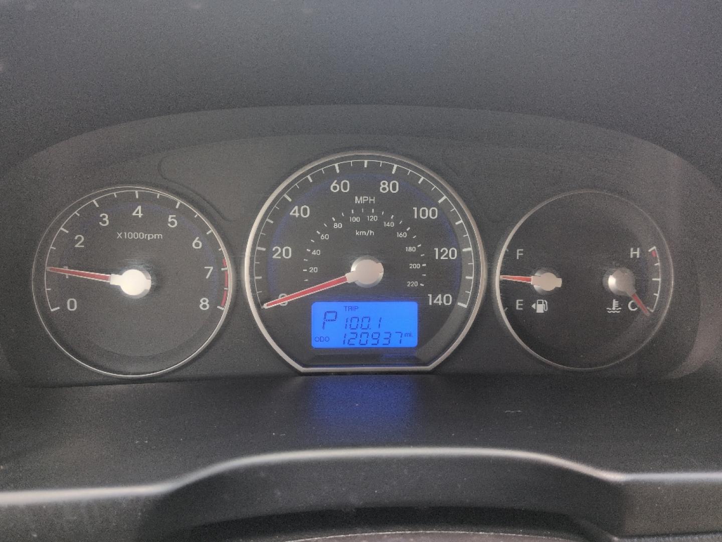 2012 red Hyundai Santa Fe LIMITED 3.5 FWD (5XYZK4AG3CG) with an V6, 3.5L engine, Automatic transmission, located at 10890 W. Colfax Ave., Lakewood, CO, 80215, (303) 274-7692, 39.739914, -105.120132- Photo#11