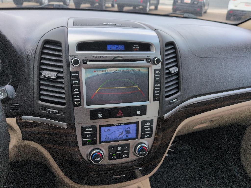 2012 red Hyundai Santa Fe LIMITED 3.5 FWD (5XYZK4AG3CG) with an V6, 3.5L engine, Automatic transmission, located at 10890 W. Colfax Ave., Lakewood, CO, 80215, (303) 274-7692, 39.739914, -105.120132- Photo#12