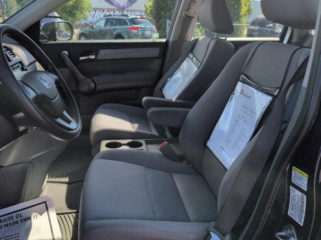 2009 BLUE Honda CR-V LX (5J6RE48369L) with an 4 Cyl, 2.4L engine, Automatic transmission, located at 10890 W. Colfax Ave., Lakewood, CO, 80215, (303) 274-7692, 39.739914, -105.120132- Photo#9
