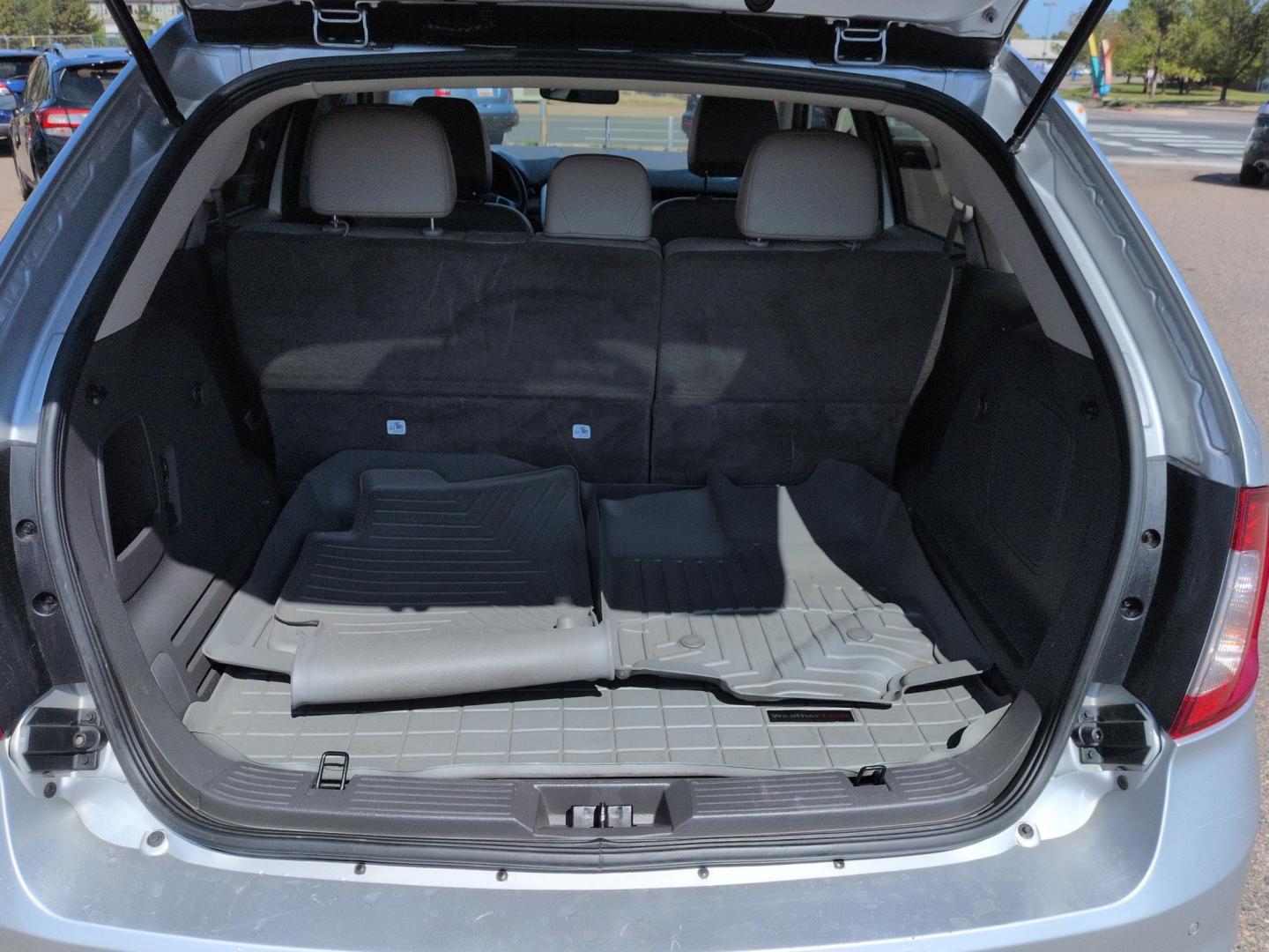 2012 SILVER Ford Edge Limited (2FMDK4KC4CB) with an V6, 3.5L engine, Automatic transmission, located at 10890 W. Colfax Ave., Lakewood, CO, 80215, (303) 274-7692, 39.739914, -105.120132- Photo#19