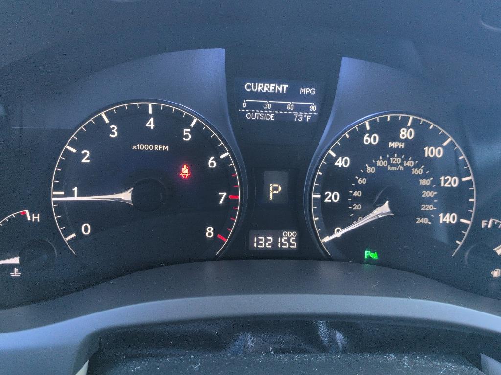 2010 SILVER Lexus RX 350 Base (JTJBK1BA6A2) with an V6, 3.5L engine, Automatic transmission, located at 10890 W. Colfax Ave., Lakewood, CO, 80215, (303) 274-7692, 39.739914, -105.120132- Photo#11