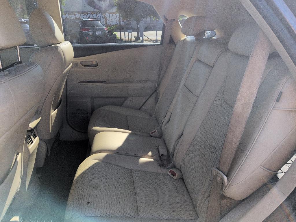 2010 SILVER Lexus RX 350 Base (JTJBK1BA6A2) with an V6, 3.5L engine, Automatic transmission, located at 10890 W. Colfax Ave., Lakewood, CO, 80215, (303) 274-7692, 39.739914, -105.120132- Photo#18