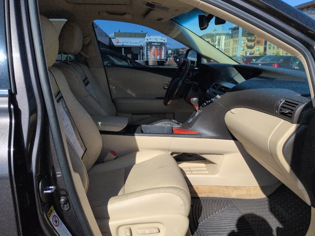 2010 SILVER Lexus RX 350 Base (JTJBK1BA6A2) with an V6, 3.5L engine, Automatic transmission, located at 10890 W. Colfax Ave., Lakewood, CO, 80215, (303) 274-7692, 39.739914, -105.120132- Photo#20