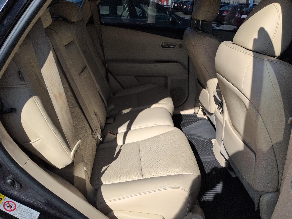 2010 SILVER Lexus RX 350 Base (JTJBK1BA6A2) with an V6, 3.5L engine, Automatic transmission, located at 10890 W. Colfax Ave., Lakewood, CO, 80215, (303) 274-7692, 39.739914, -105.120132- Photo#22