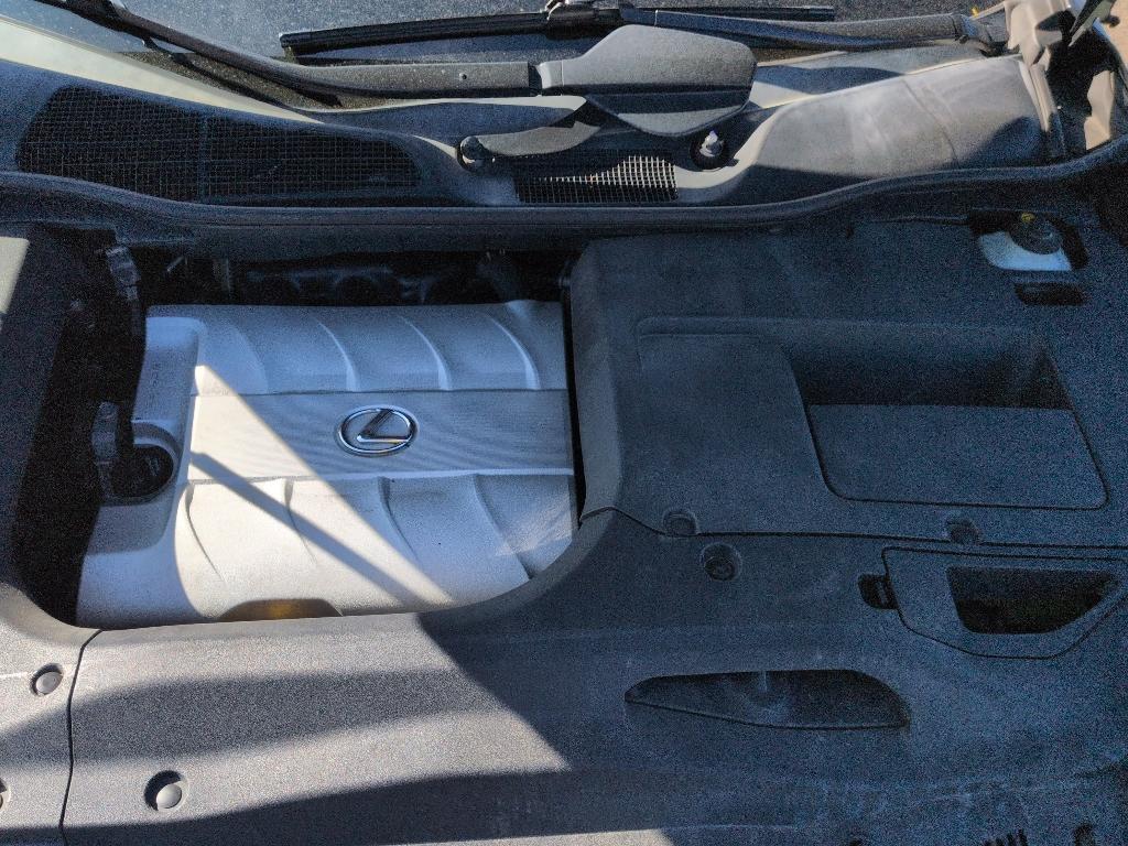 2010 SILVER Lexus RX 350 Base (JTJBK1BA6A2) with an V6, 3.5L engine, Automatic transmission, located at 10890 W. Colfax Ave., Lakewood, CO, 80215, (303) 274-7692, 39.739914, -105.120132- Photo#25