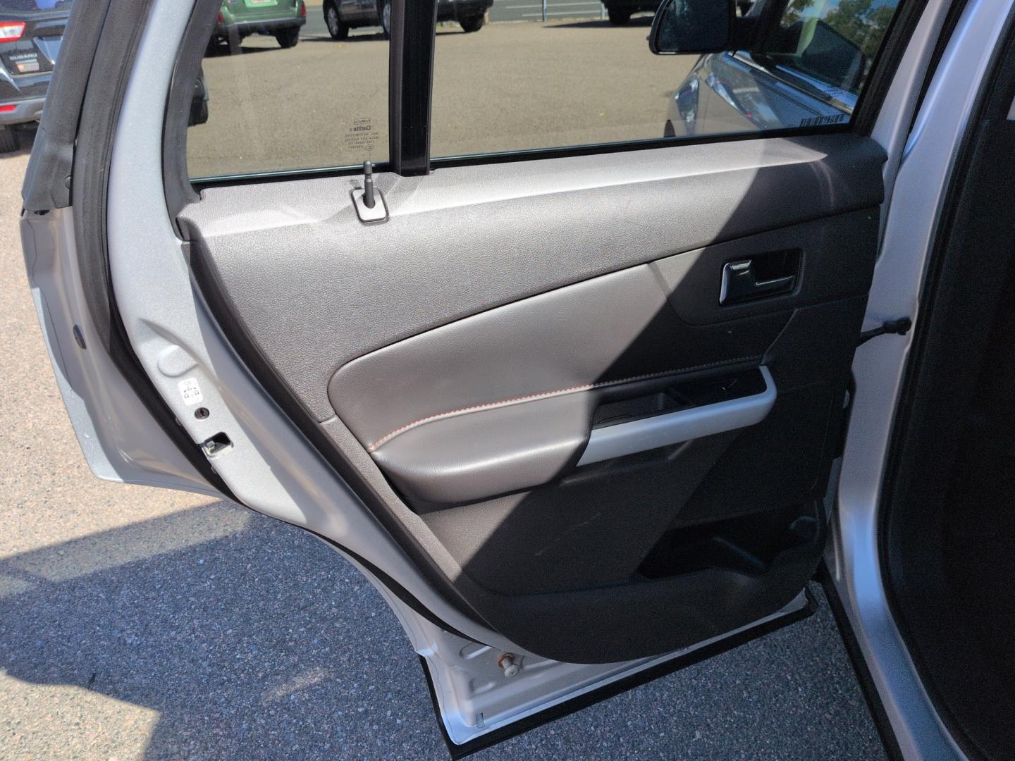 2014 SILVER Ford Edge Limited (2FMDK4KC6EB) with an V6, 3.5L engine, Automatic transmission, located at 10890 W. Colfax Ave., Lakewood, CO, 80215, (303) 274-7692, 39.739914, -105.120132- Photo#15