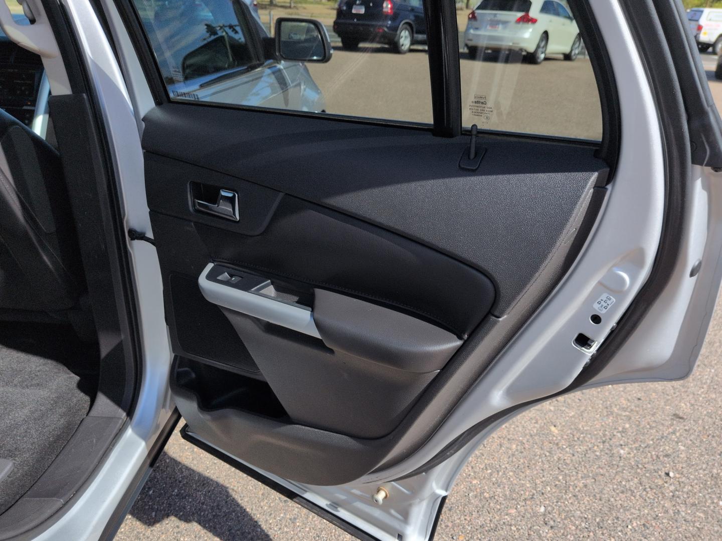 2014 SILVER Ford Edge Limited (2FMDK4KC6EB) with an V6, 3.5L engine, Automatic transmission, located at 10890 W. Colfax Ave., Lakewood, CO, 80215, (303) 274-7692, 39.739914, -105.120132- Photo#19