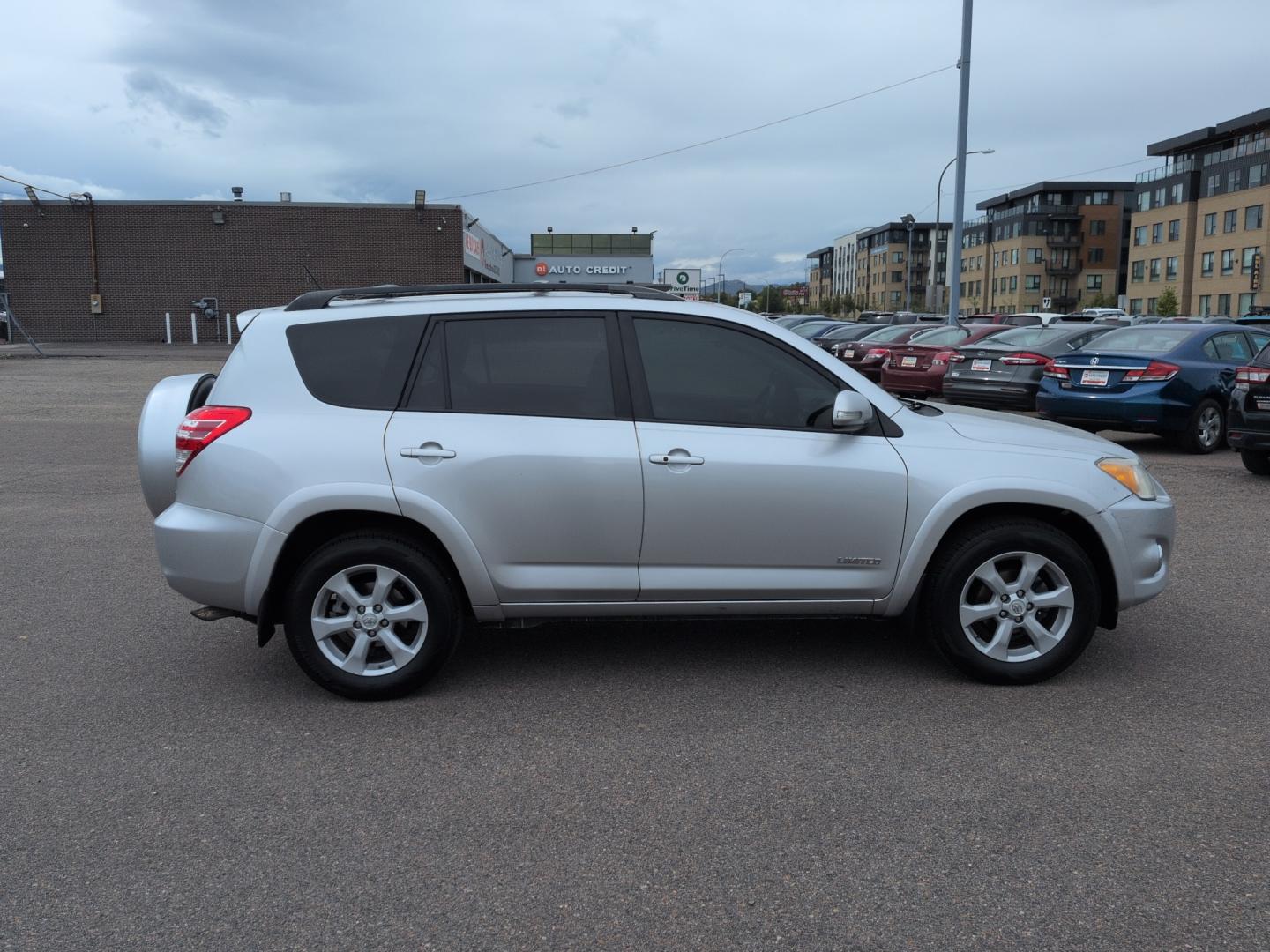 2011 SILVER Toyota RAV4 Limited (2T3DF4DVXBW) with an 4 Cyl, 2.5L engine, Automatic transmission, located at 10890 W. Colfax Ave., Lakewood, CO, 80215, (303) 274-7692, 39.739914, -105.120132- Photo#3
