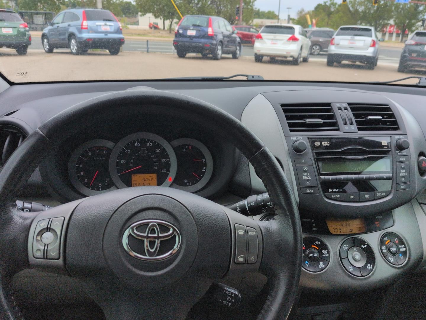 2011 SILVER Toyota RAV4 Limited (2T3DF4DVXBW) with an 4 Cyl, 2.5L engine, Automatic transmission, located at 10890 W. Colfax Ave., Lakewood, CO, 80215, (303) 274-7692, 39.739914, -105.120132- Photo#10